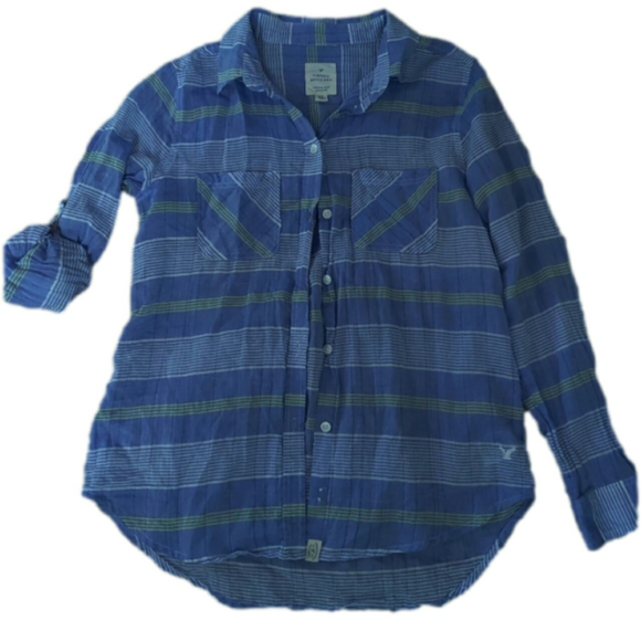 Vineyard Vines Tops - AE Boyfriend Cut Button Down Longsleeeve Shirt